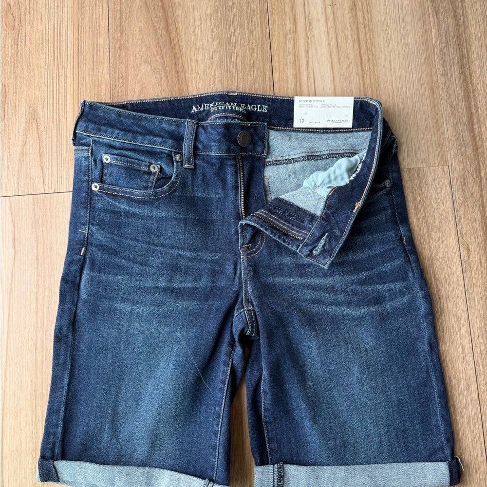 American Eagle Outfitters Men’s Dark Blue Relaxed Jeans Shorts